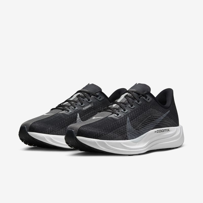 Nike Pegasus Plus
Zapatillas correr hombre