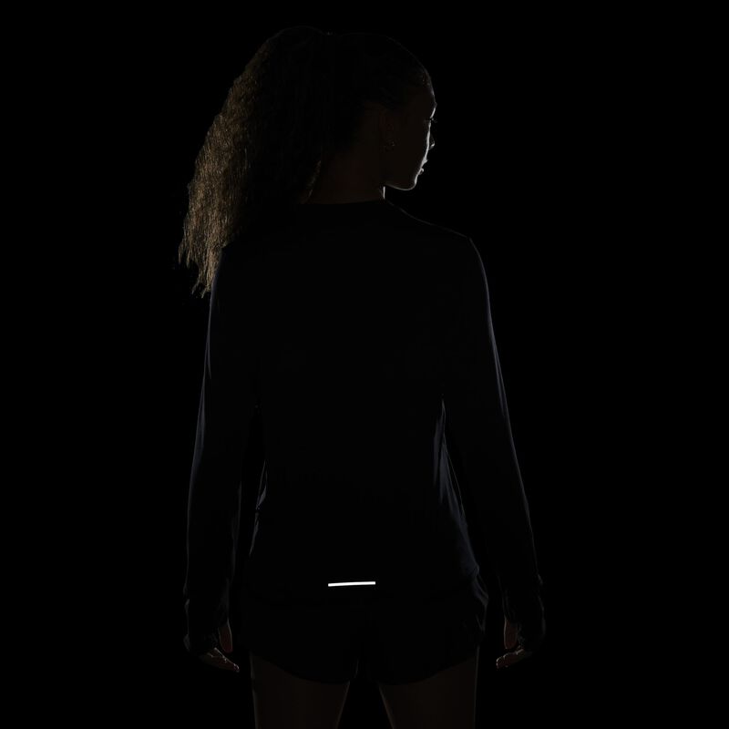 Nike Dri-FIT Swift Element UV
Poleras manga larga correr mujer