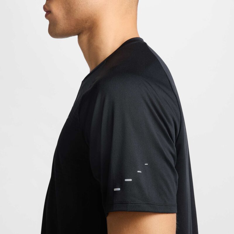 Nike Stride
Poleras manga corta correr hombre