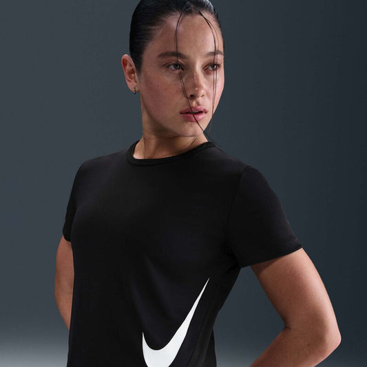 Nike Polera Tempo Swoosh Run
Poleras manga corta correr mujer