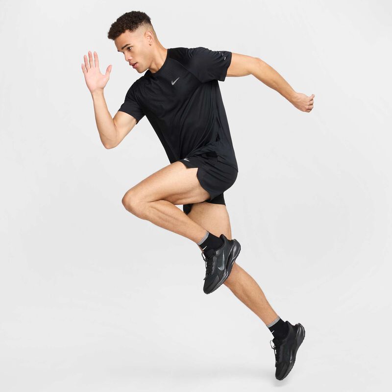Nike Stride
Poleras manga corta correr hombre