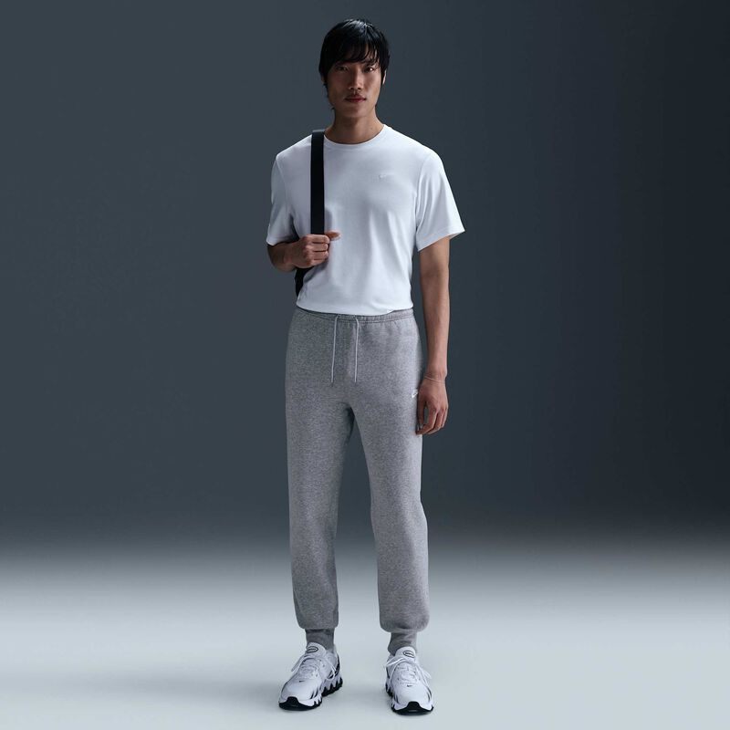 Nike Club
Pantalones urbano hombre