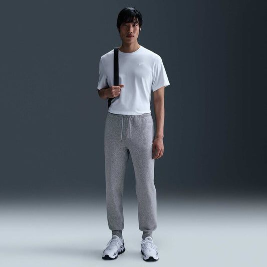 Nike Club
Pantalones urbano hombre