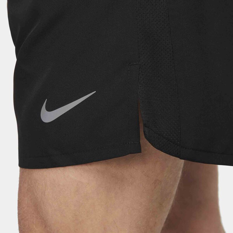 Nike Challenger
Shorts correr hombre