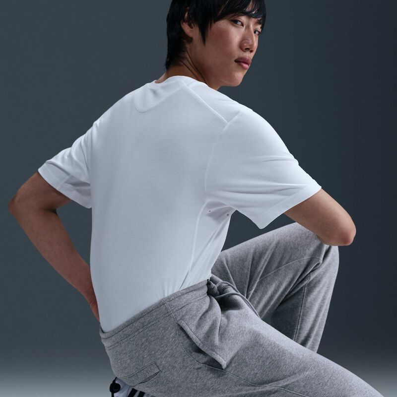 Nike Club
Pantalones urbano hombre